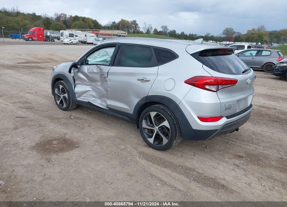 2016 HYUNDAI TUCSON LIMITED VIN: KM8J33A26GU149525