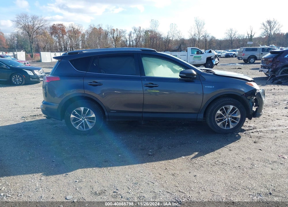 2017 TOYOTA RAV4 HYBRID XLE VIN: JTMRJREV5HD101312