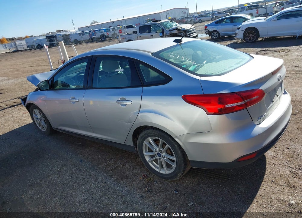 2018 FORD FOCUS SE VIN: 1FADP3F29JL252083