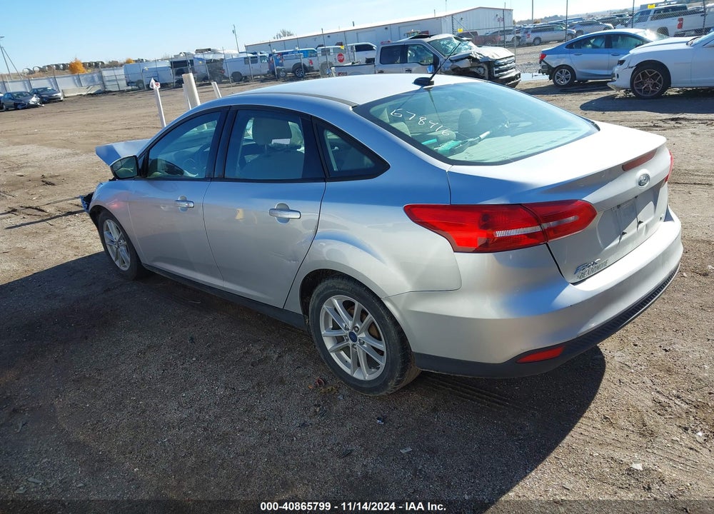 2018 FORD FOCUS SE VIN: 1FADP3F29JL252083