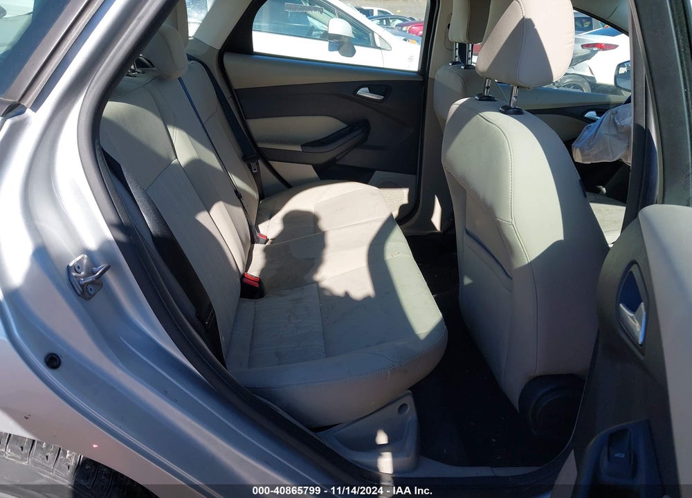 2018 FORD FOCUS SE VIN: 1FADP3F29JL252083