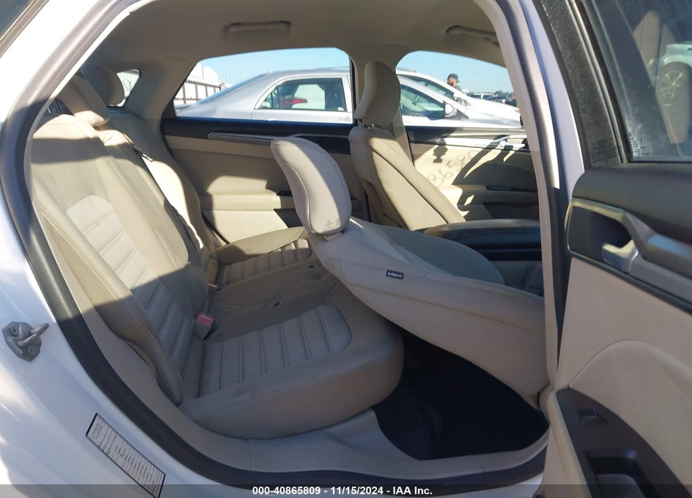 2017 FORD FUSION SE VIN: 3FA6P0H72HR146831