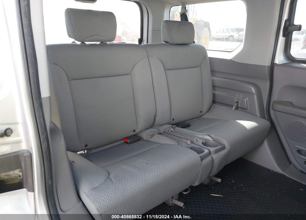 2010 HONDA ELEMENT LX VIN: 5J6YH1H30AL002082