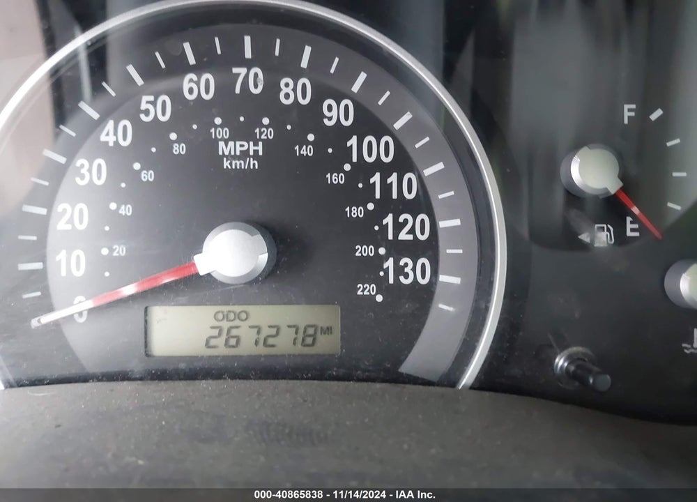 2010 KIA SEDONA LX VIN: KNDMG4C33A6335956