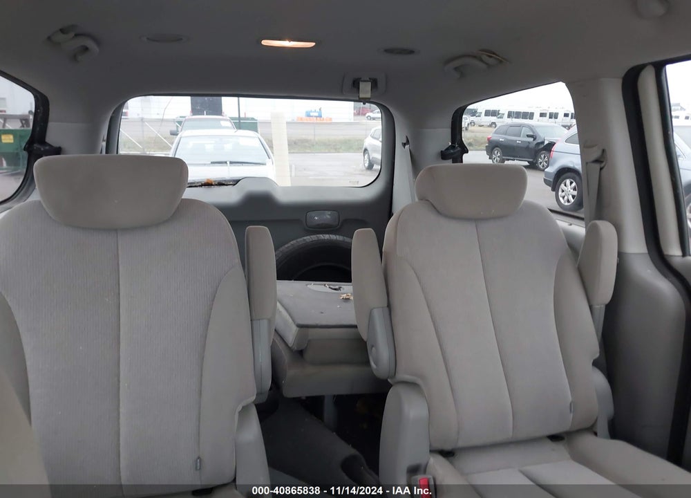 2010 KIA SEDONA LX VIN: KNDMG4C33A6335956