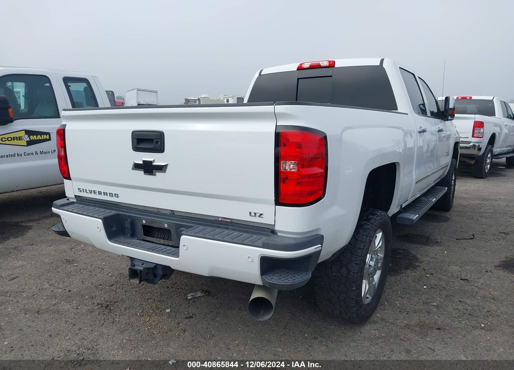 2018 CHEVROLET SILVERADO 2500HD LTZ VIN: 1GC1KWEYXJF221491