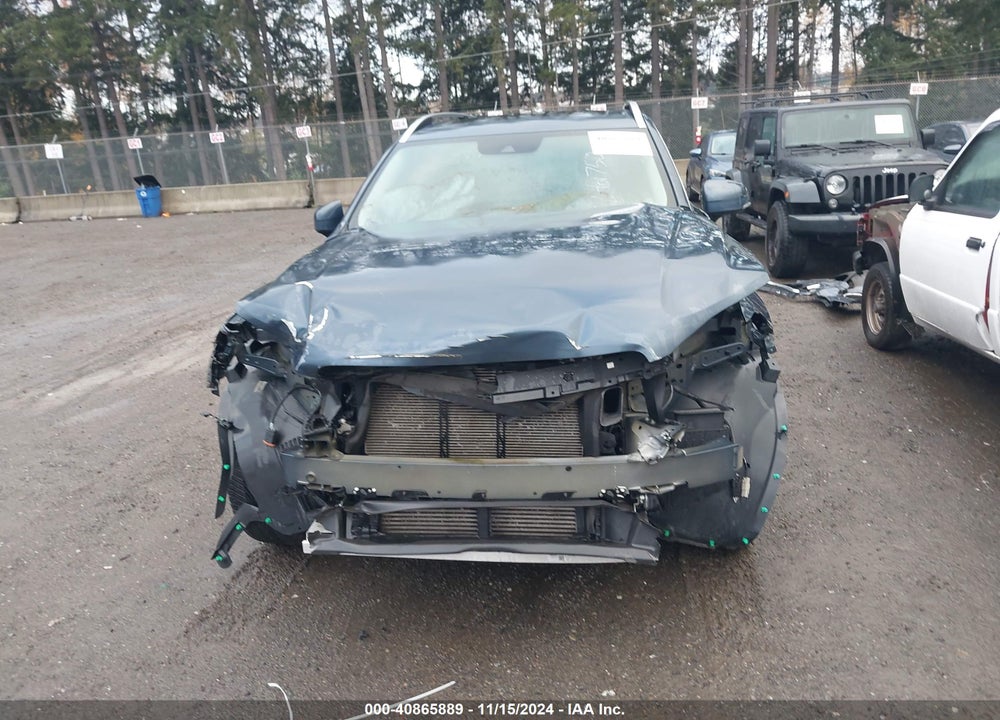 2018 VOLVO XC90 T5 MOMENTUM VIN: YV4102PK4J1341966