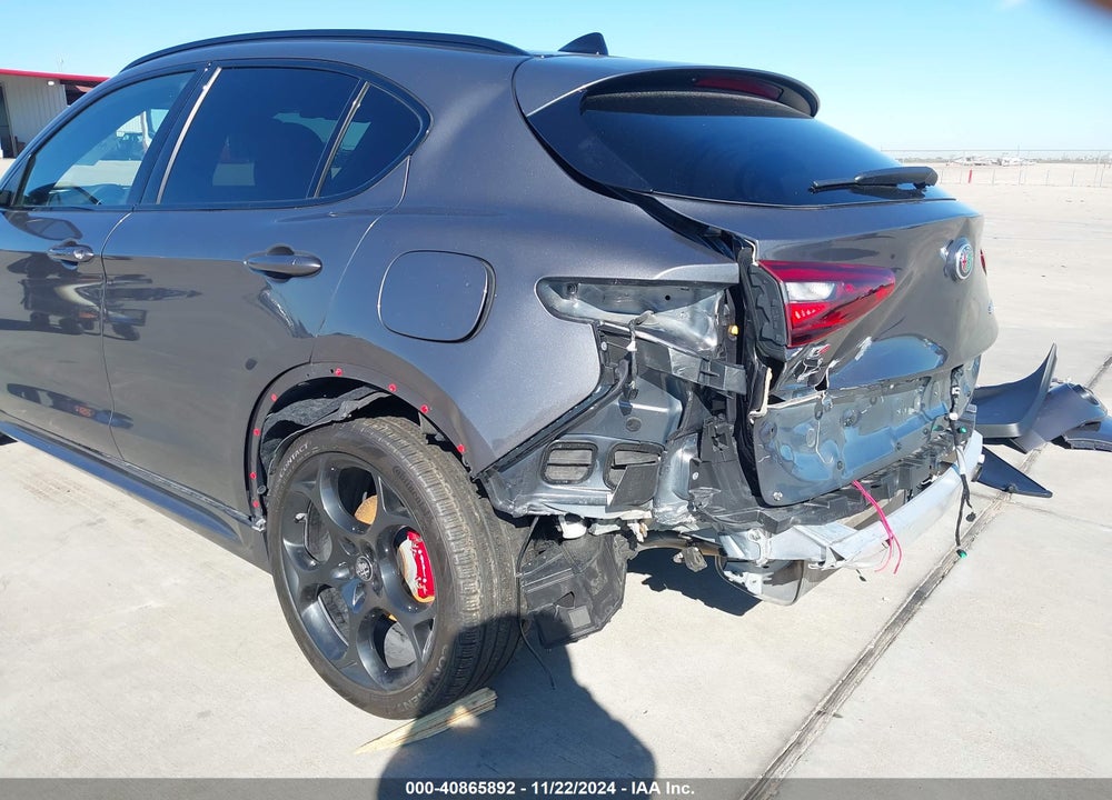 2022 ALFA ROMEO STELVIO VELOCE TI AWD VIN: ZASPAKBN2N7D25951