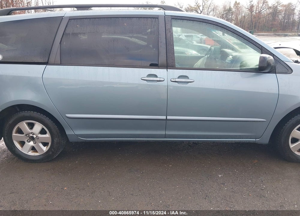 2009 TOYOTA SIENNA LE VIN: 5TDZK23C79S227750
