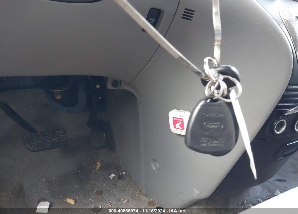 2009 TOYOTA SIENNA LE VIN: 5TDZK23C79S227750