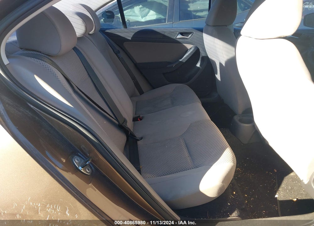2012 VOLKSWAGEN JETTA 2.0L S VIN: 3VW2K7AJ9CM418042