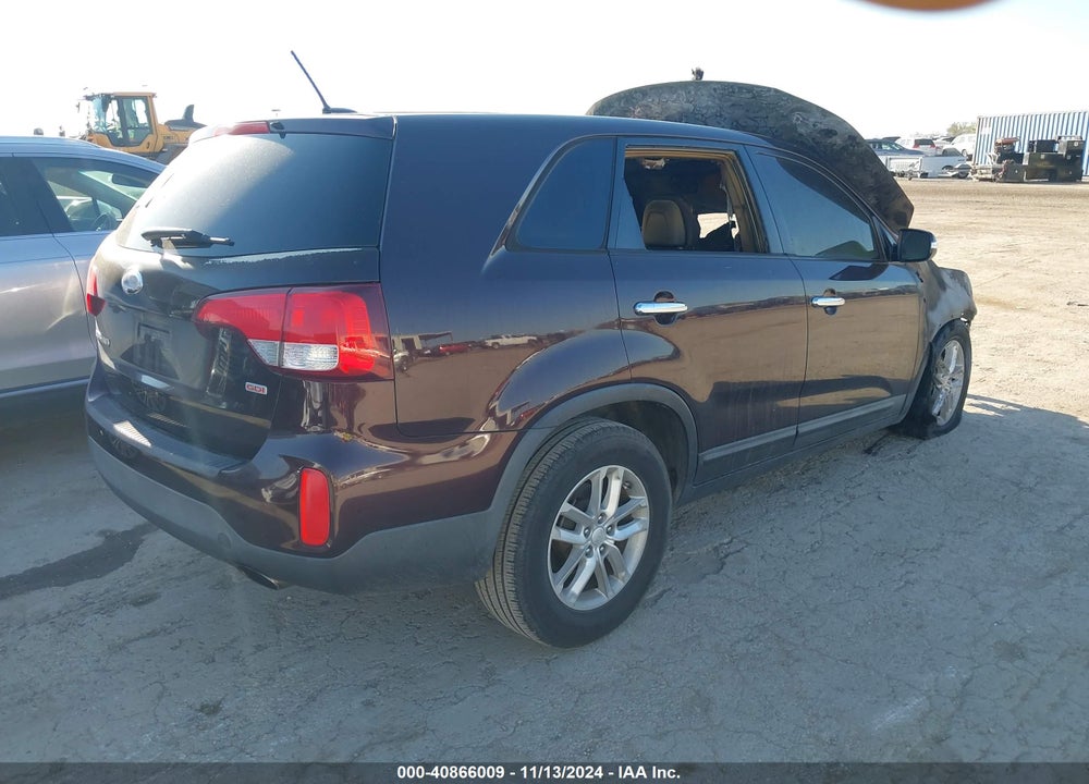 2014 KIA SORENTO LX VIN: 5XYKT3A68EG525507