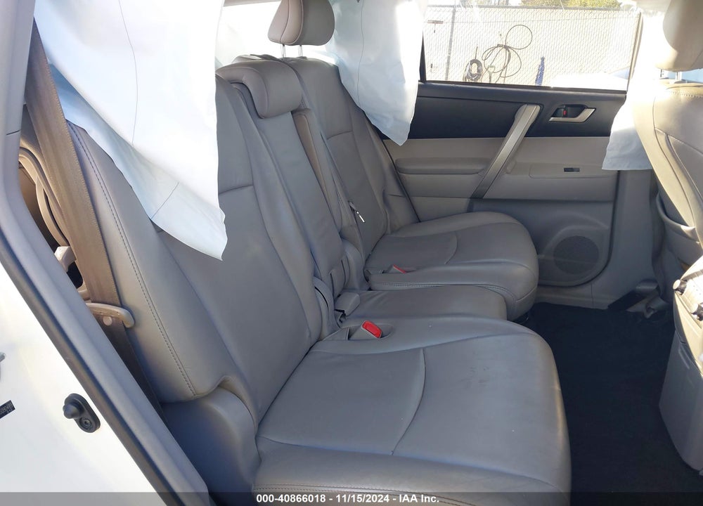 2013 TOYOTA HIGHLANDER SE V6 VIN: 5TDZK3EH5DS090489