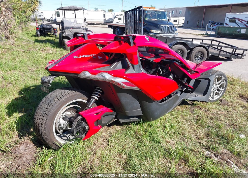 2021 POLARIS SLINGSHOT SL VIN: 57XAAPHD5M8147107