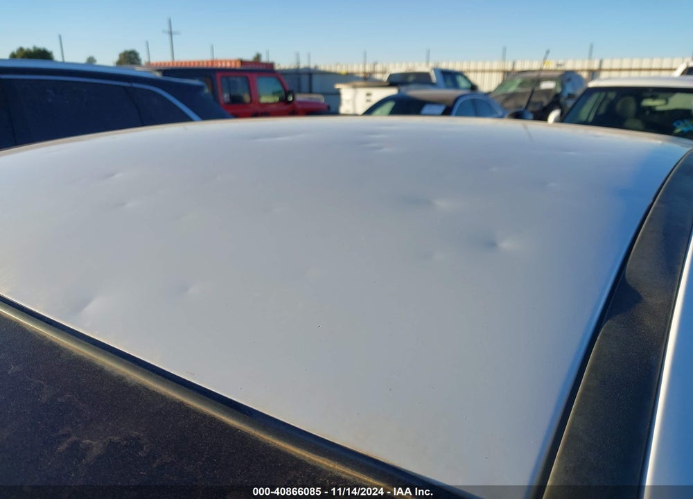 2015 FORD FOCUS SE VIN: 1FADP3K28FL374642