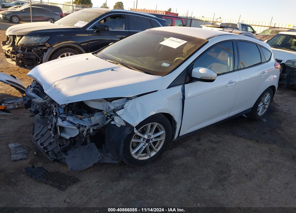 2015 FORD FOCUS SE VIN: 1FADP3K28FL374642
