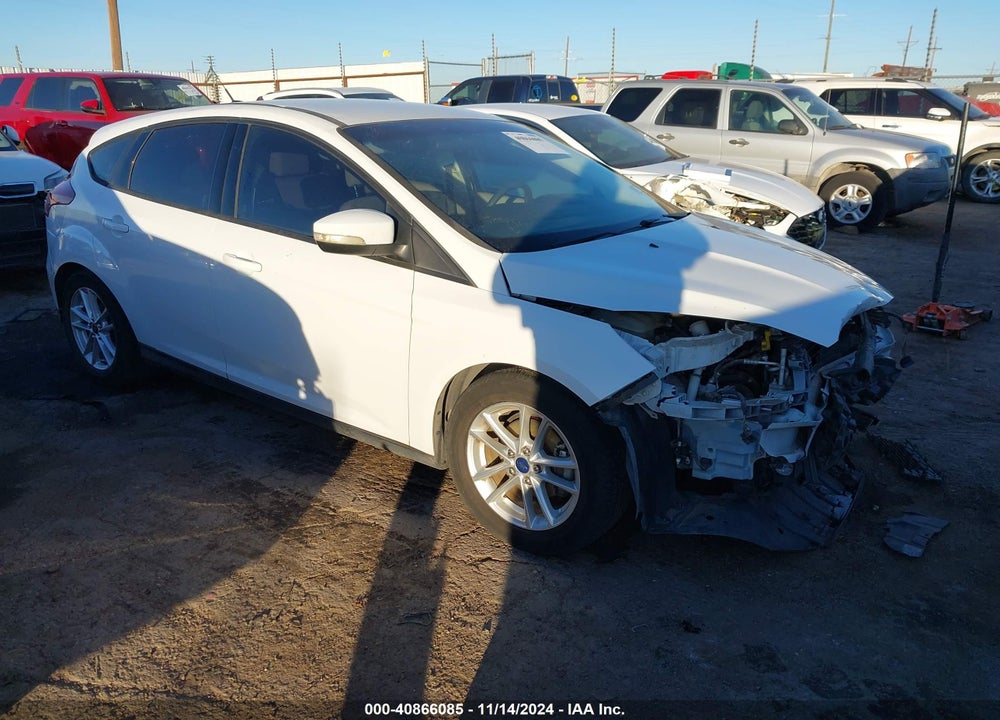 2015 FORD FOCUS SE VIN: 1FADP3K28FL374642