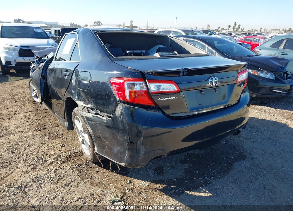 2013 TOYOTA CAMRY SE VIN: 4T1BF1FK1DU250766