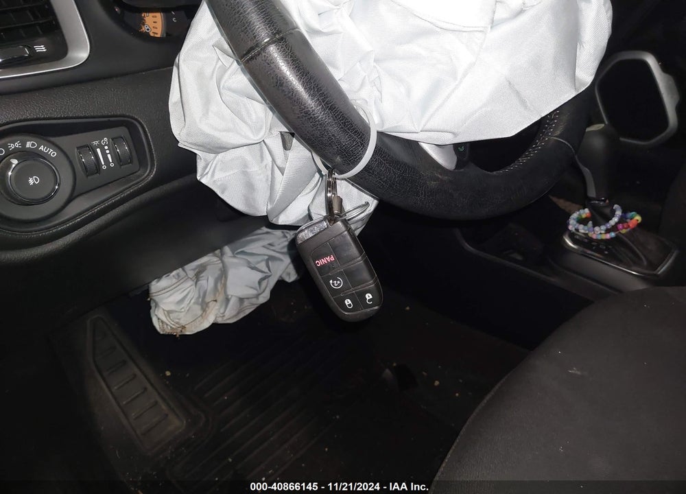 2018 JEEP RENEGADE LATITUDE 4X4 VIN: ZACCJBBB5JPJ39389
