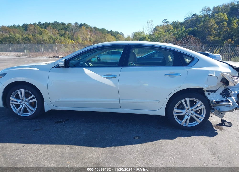 2016 NISSAN ALTIMA VIN: 1N4BL3AP6GC239550