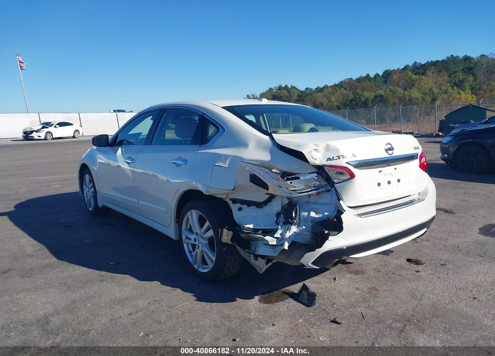 2016 NISSAN ALTIMA VIN: 1N4BL3AP6GC239550