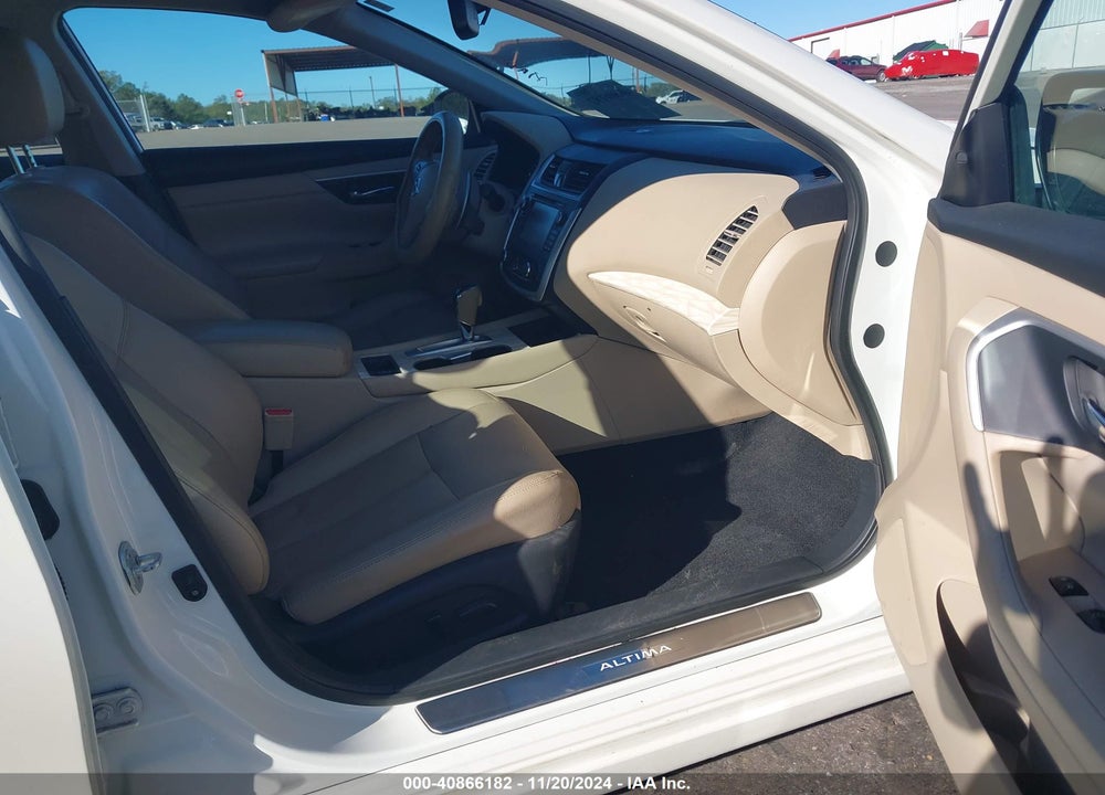 2016 NISSAN ALTIMA VIN: 1N4BL3AP6GC239550