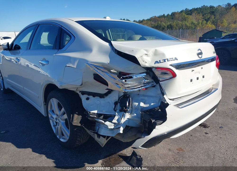 2016 NISSAN ALTIMA VIN: 1N4BL3AP6GC239550
