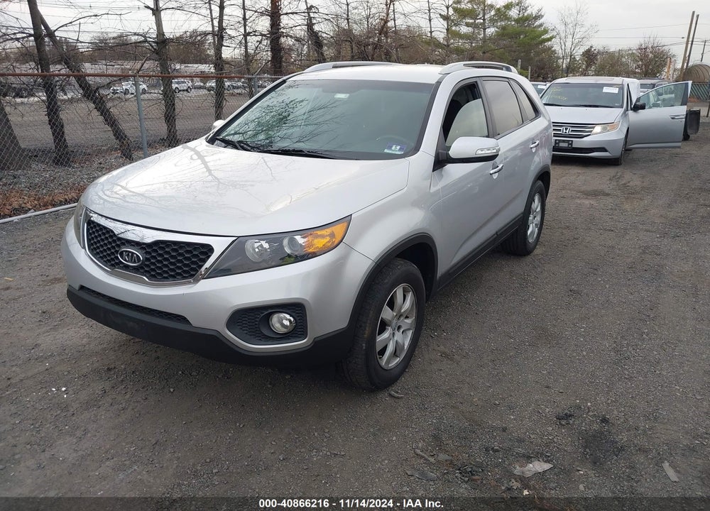 2012 KIA SORENTO LX VIN: 5XYKT3A64CG251137