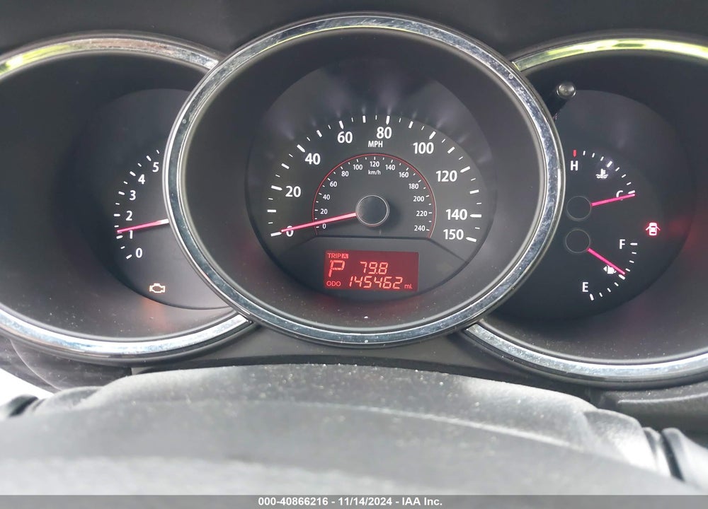 2012 KIA SORENTO LX VIN: 5XYKT3A64CG251137