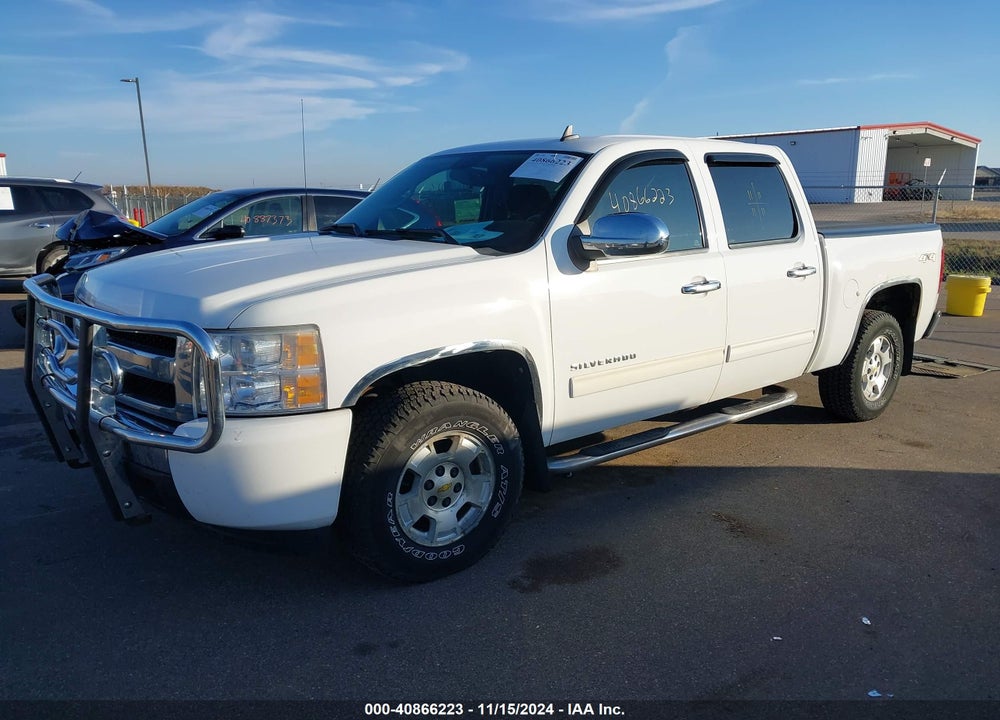 2010 CHEVROLET SILVERADO 1500 LT VIN: 3GCRKSE32AG244780