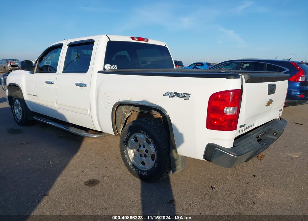2010 CHEVROLET SILVERADO 1500 LT VIN: 3GCRKSE32AG244780