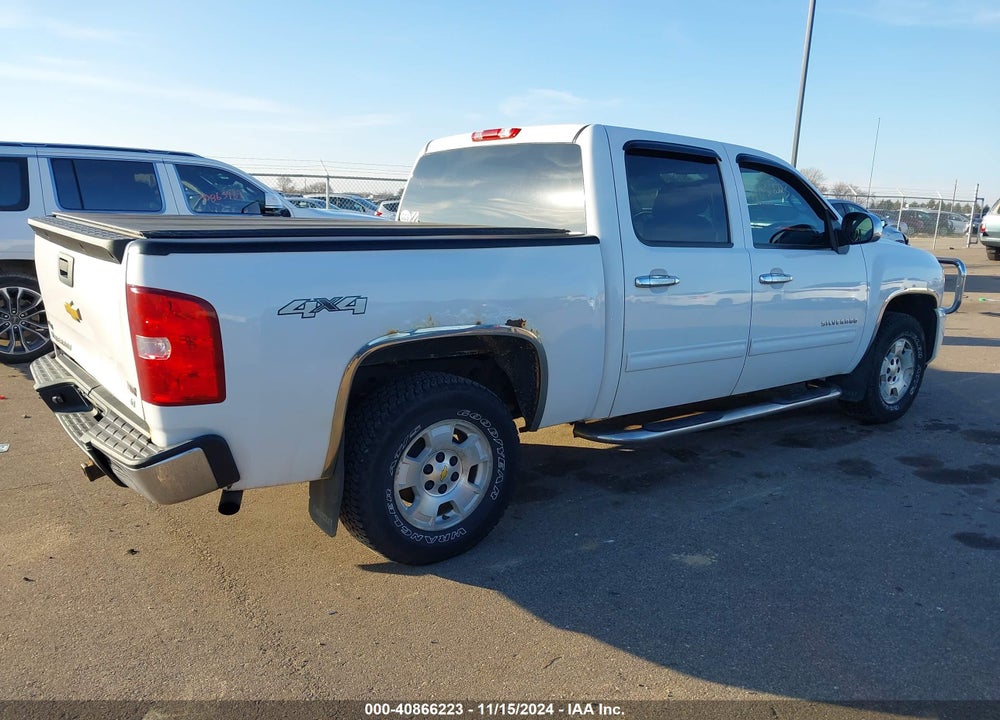 2010 CHEVROLET SILVERADO 1500 LT VIN: 3GCRKSE32AG244780