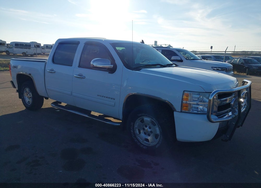 2010 CHEVROLET SILVERADO 1500 LT VIN: 3GCRKSE32AG244780