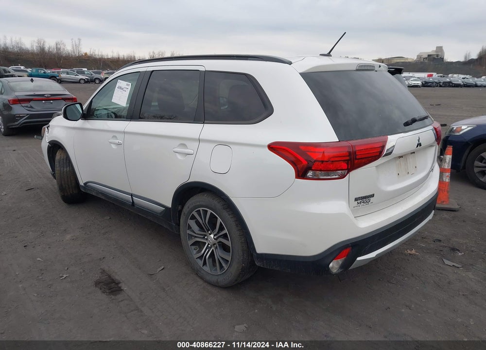 2016 MITSUBISHI OUTLANDER ES/SE/SEL VIN: JA4AZ3A3XGZ015593