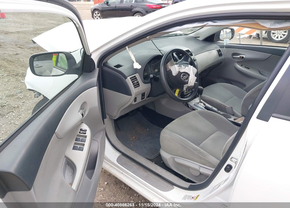 2011 TOYOTA COROLLA LE VIN: 2T1BU4EE6BC567945