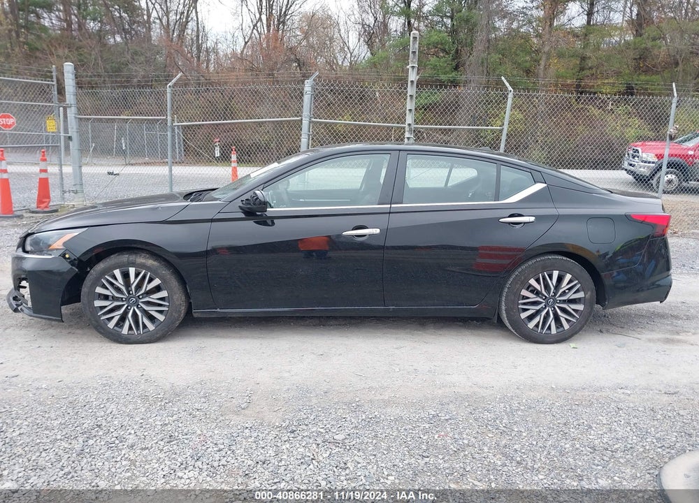 2023 NISSAN ALTIMA SV FWD VIN: 1N4BL4DV8PN358575