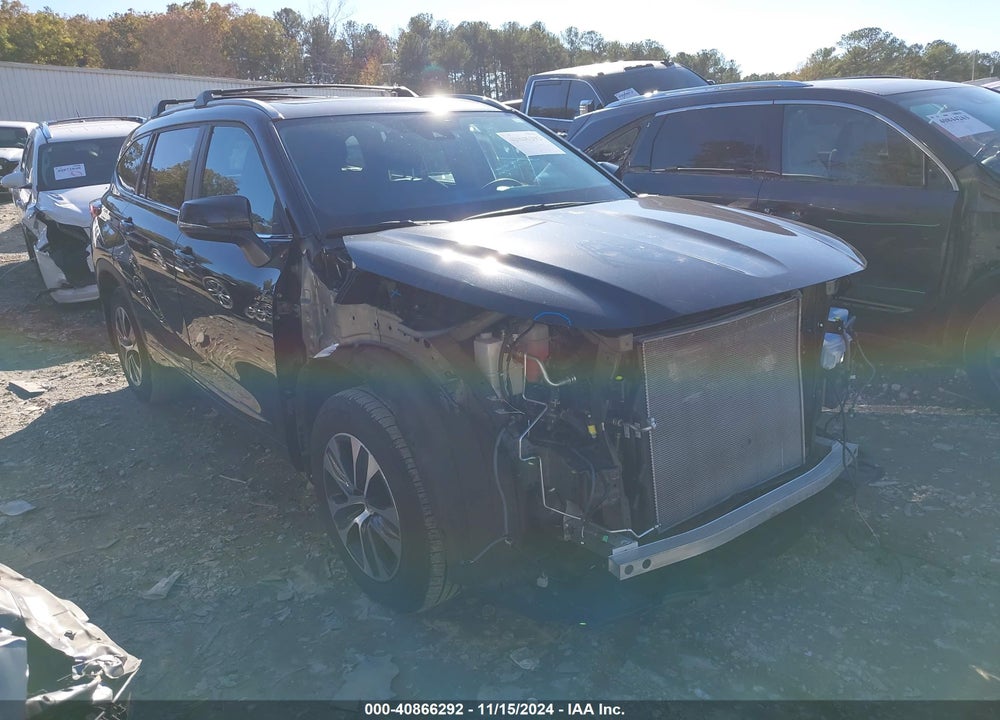 2023 TOYOTA HIGHLANDER XLE VIN: 5TDKDRAH3PS523378