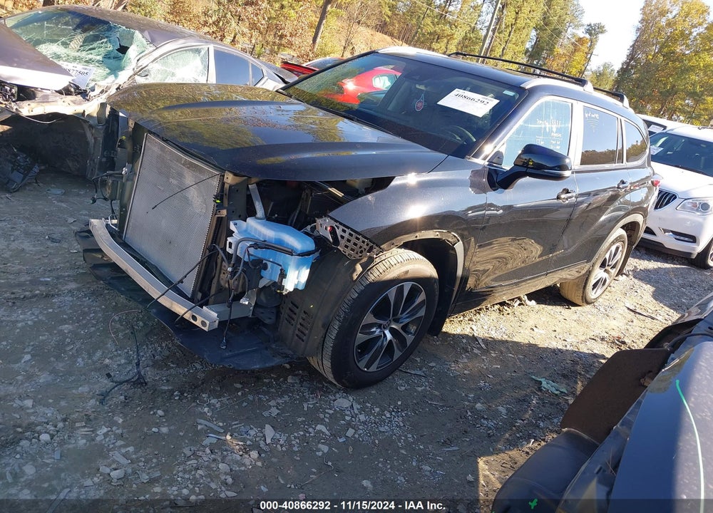 2023 TOYOTA HIGHLANDER XLE VIN: 5TDKDRAH3PS523378