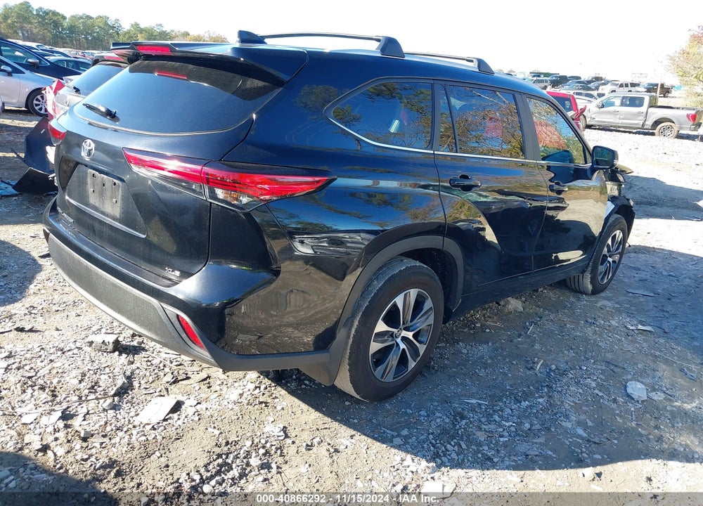 2023 TOYOTA HIGHLANDER XLE VIN: 5TDKDRAH3PS523378