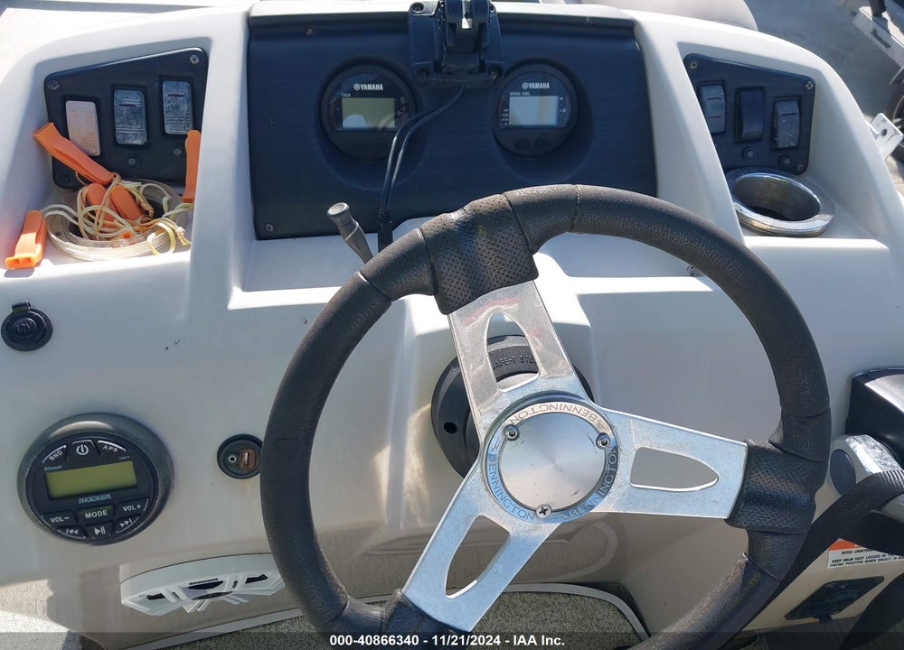 2019 BENNINGTON 227FS VIN: ETWG9966B919