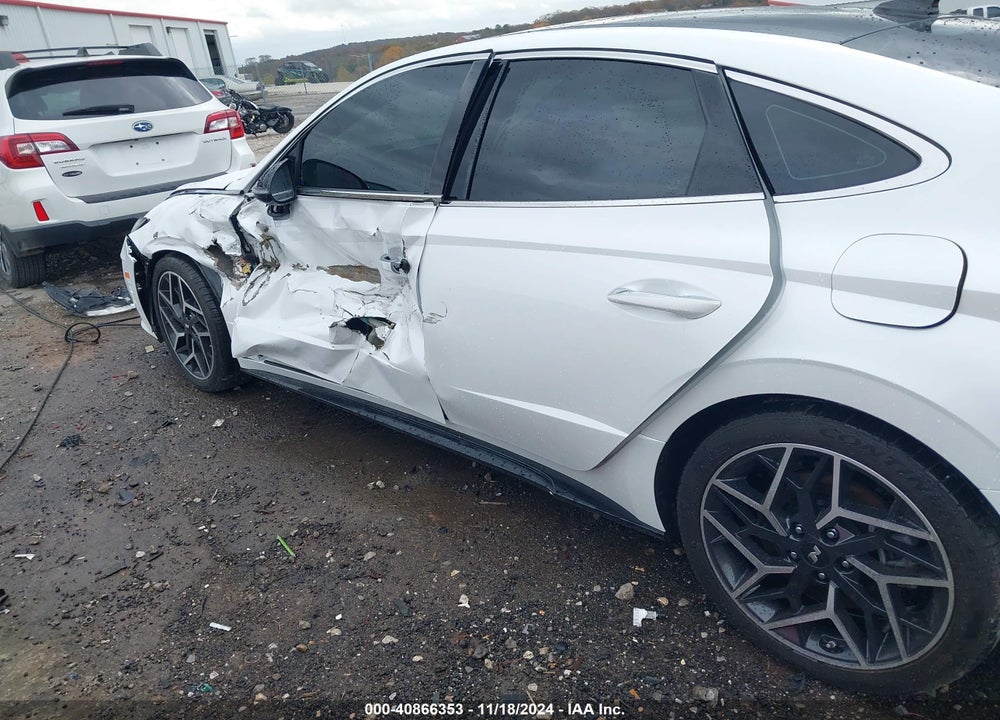 2022 HYUNDAI SONATA N LINE VIN: KMHL14JC4NA221222