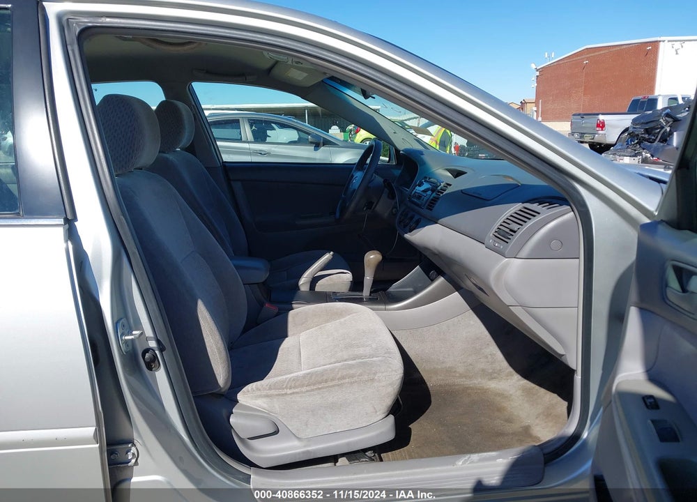 2003 TOYOTA CAMRY LE VIN: 4T1BE32K83U725347