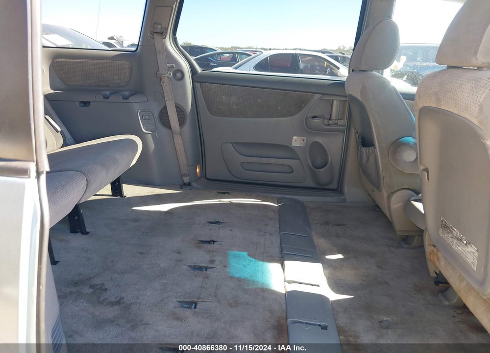 2009 TOYOTA SIENNA LE VIN: 5TDZK23CX9S226947