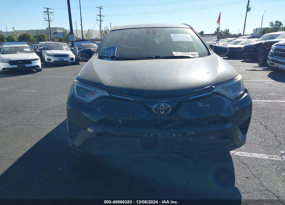 2018 TOYOTA RAV4 LE VIN: 2T3ZFREVXJW501800