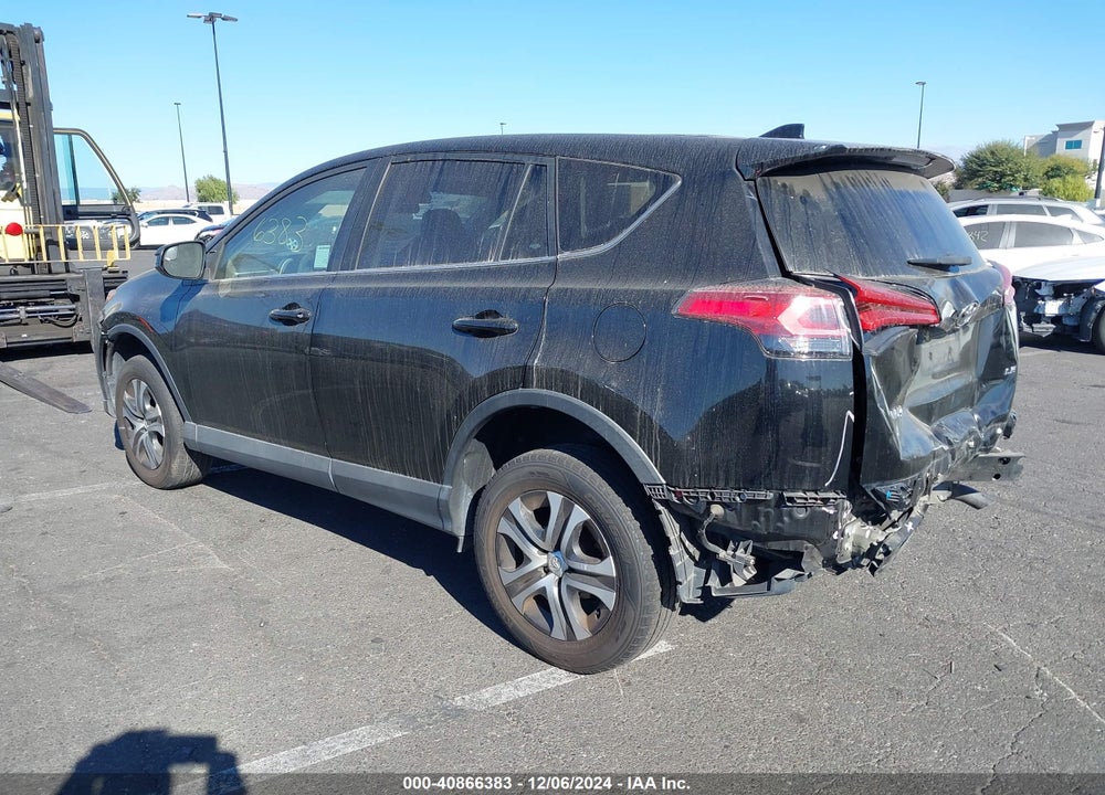 2018 TOYOTA RAV4 LE VIN: 2T3ZFREVXJW501800