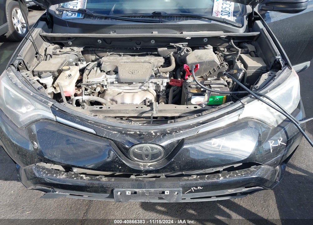 2018 TOYOTA RAV4 LE VIN: 2T3ZFREVXJW501800