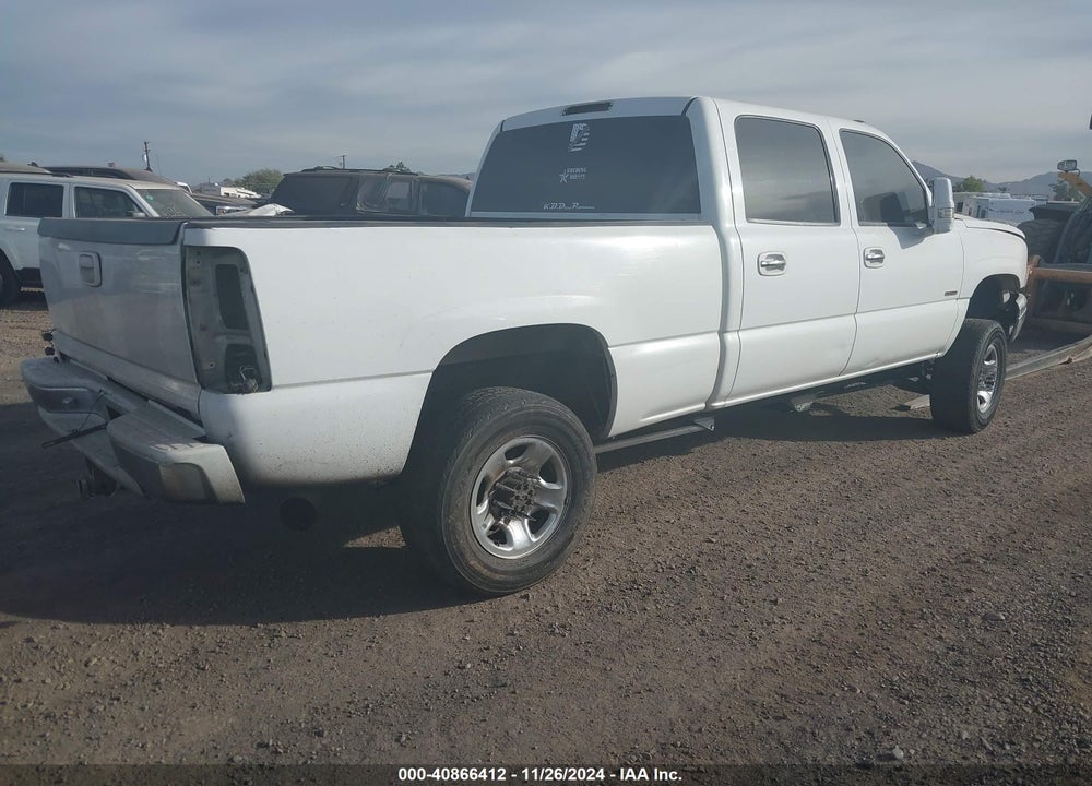 2005 CHEVROLET SILVERADO 2500HD LT VIN: 1GCHK23275F843476