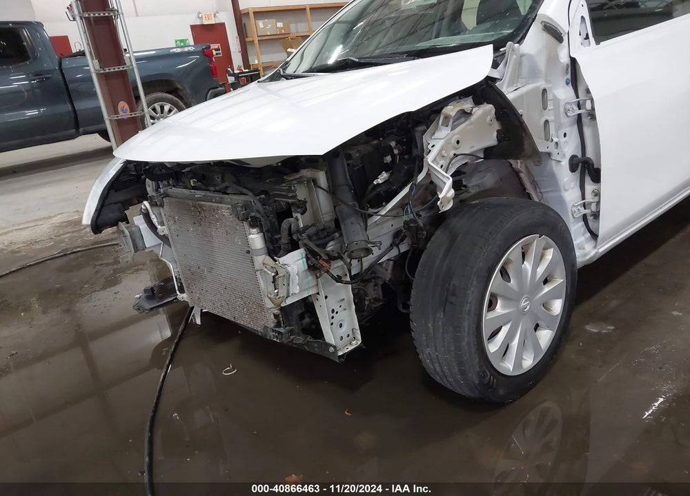 2018 NISSAN VERSA 1.6 SV VIN: 3N1CN7AP2JL800938