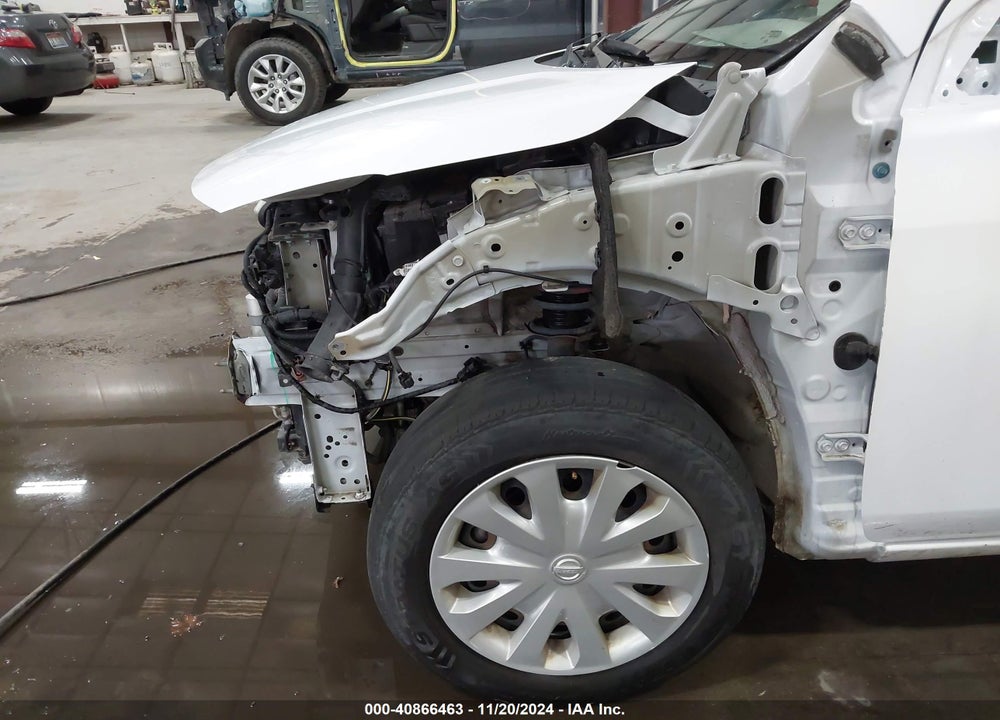 2018 NISSAN VERSA 1.6 SV VIN: 3N1CN7AP2JL800938