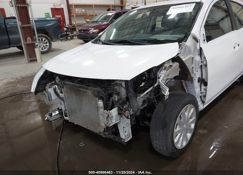 2018 NISSAN VERSA 1.6 SV VIN: 3N1CN7AP2JL800938